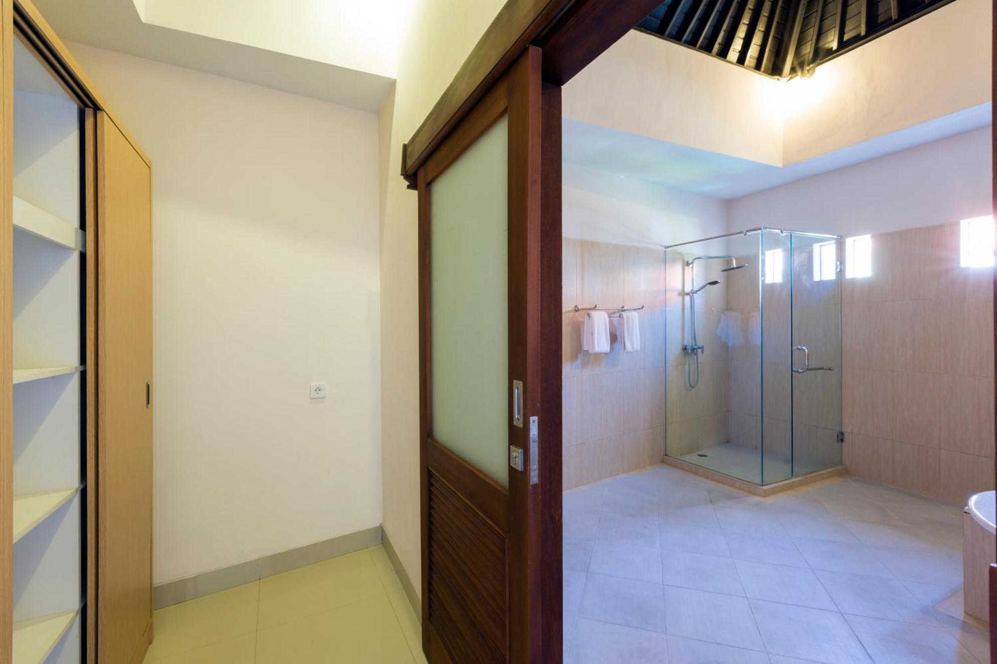 Kubal Villa And Living Seminyak Canggu  Exterior photo