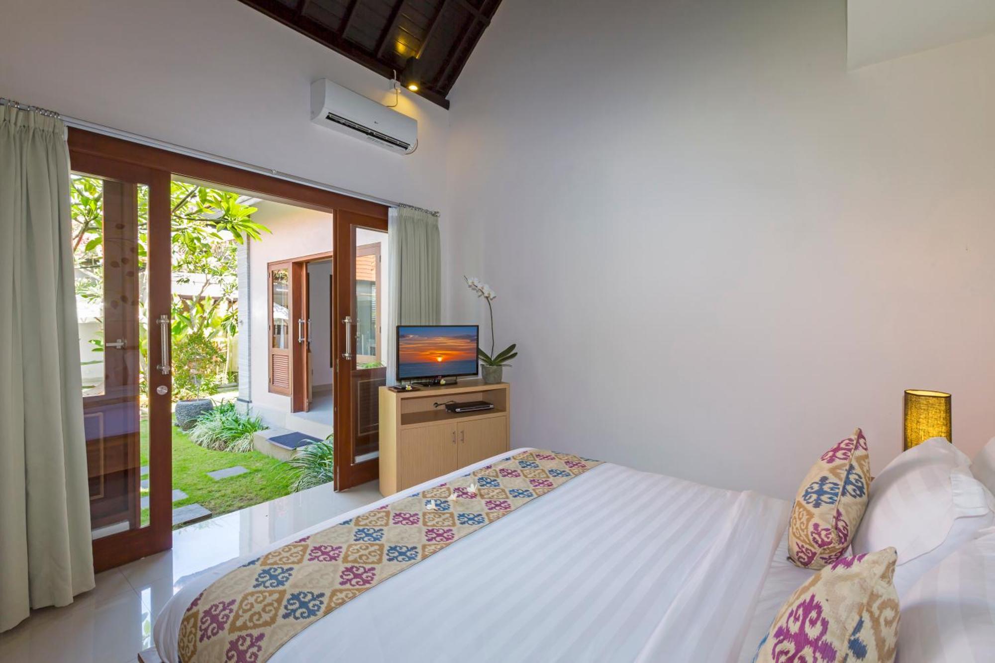 Kubal Villa And Living Seminyak Canggu  Exterior photo